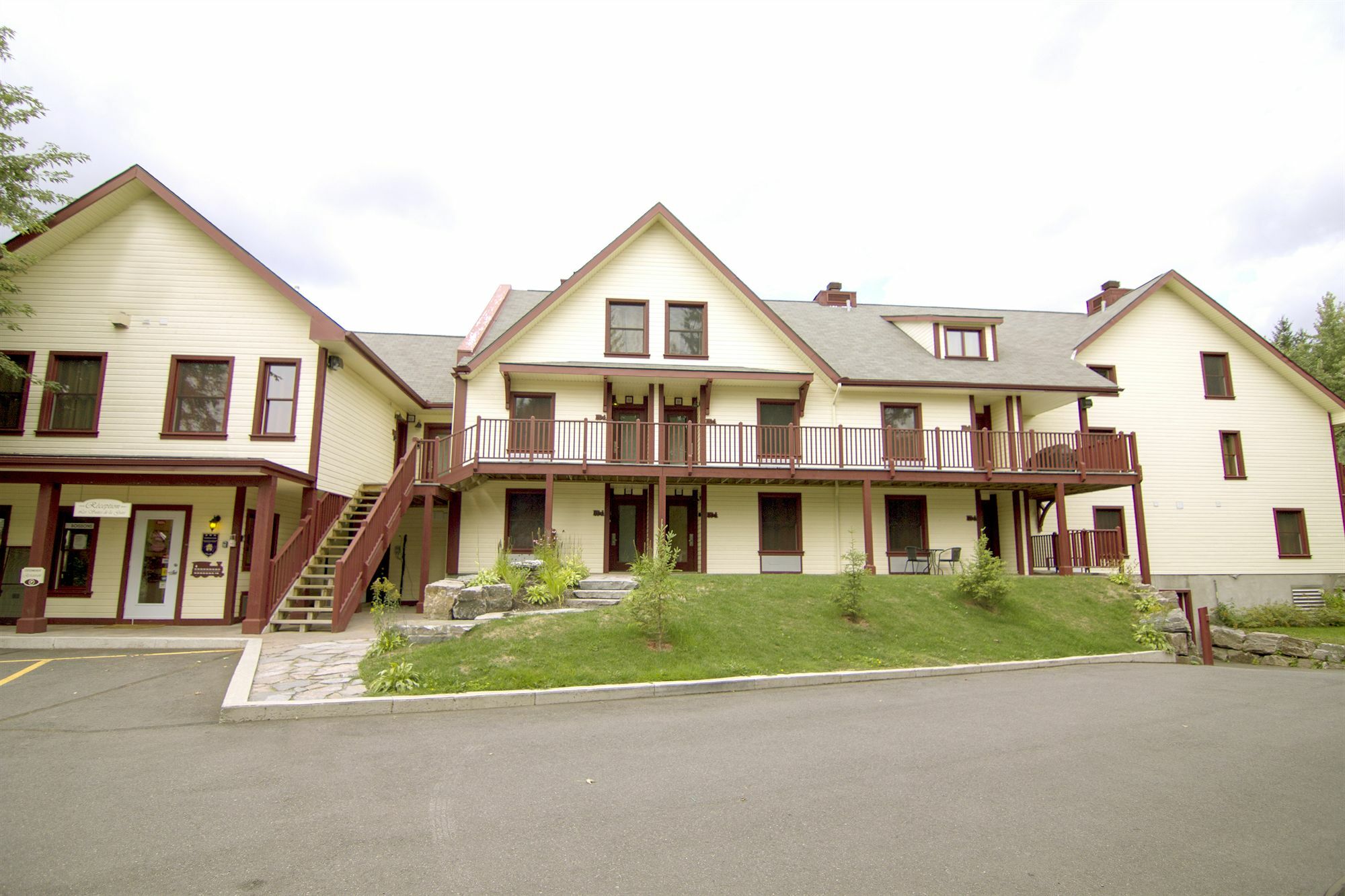 Suites De La Gare - Location Adp Mont-Tremblant Extérieur photo