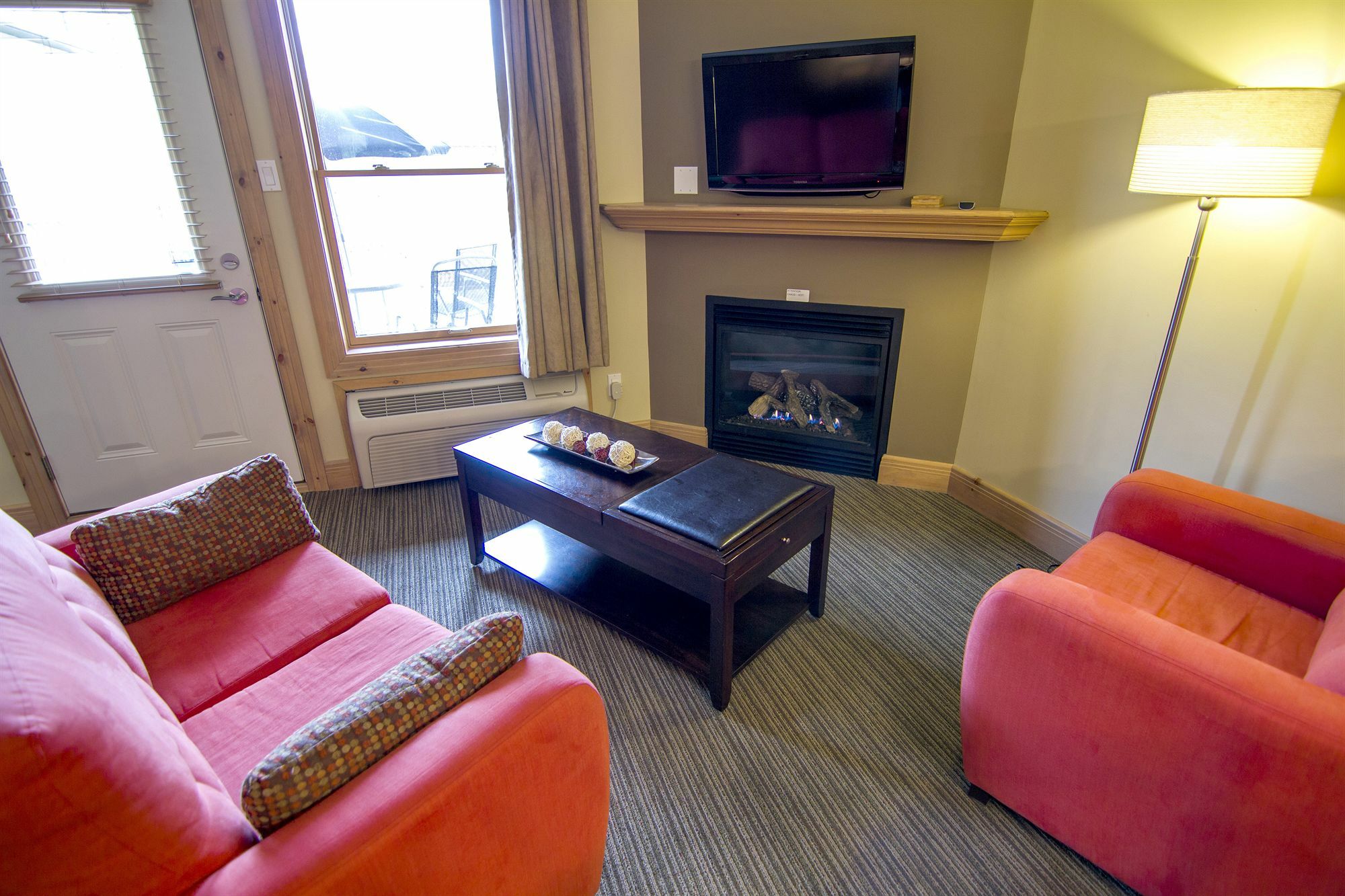 Suites De La Gare - Location Adp Mont-Tremblant Extérieur photo